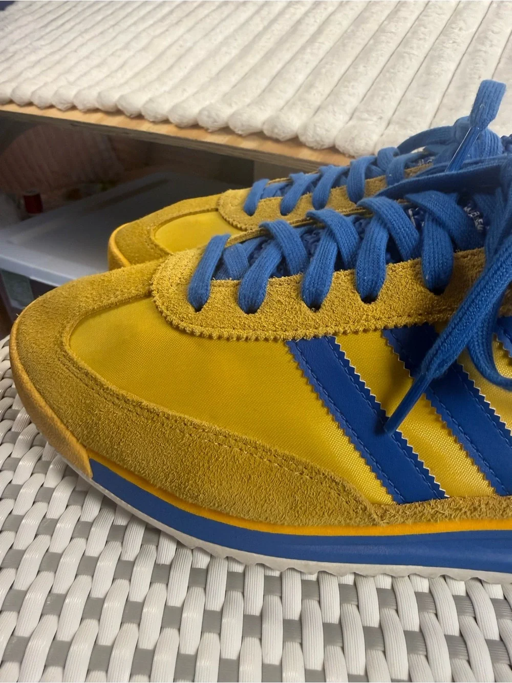adidas these sl